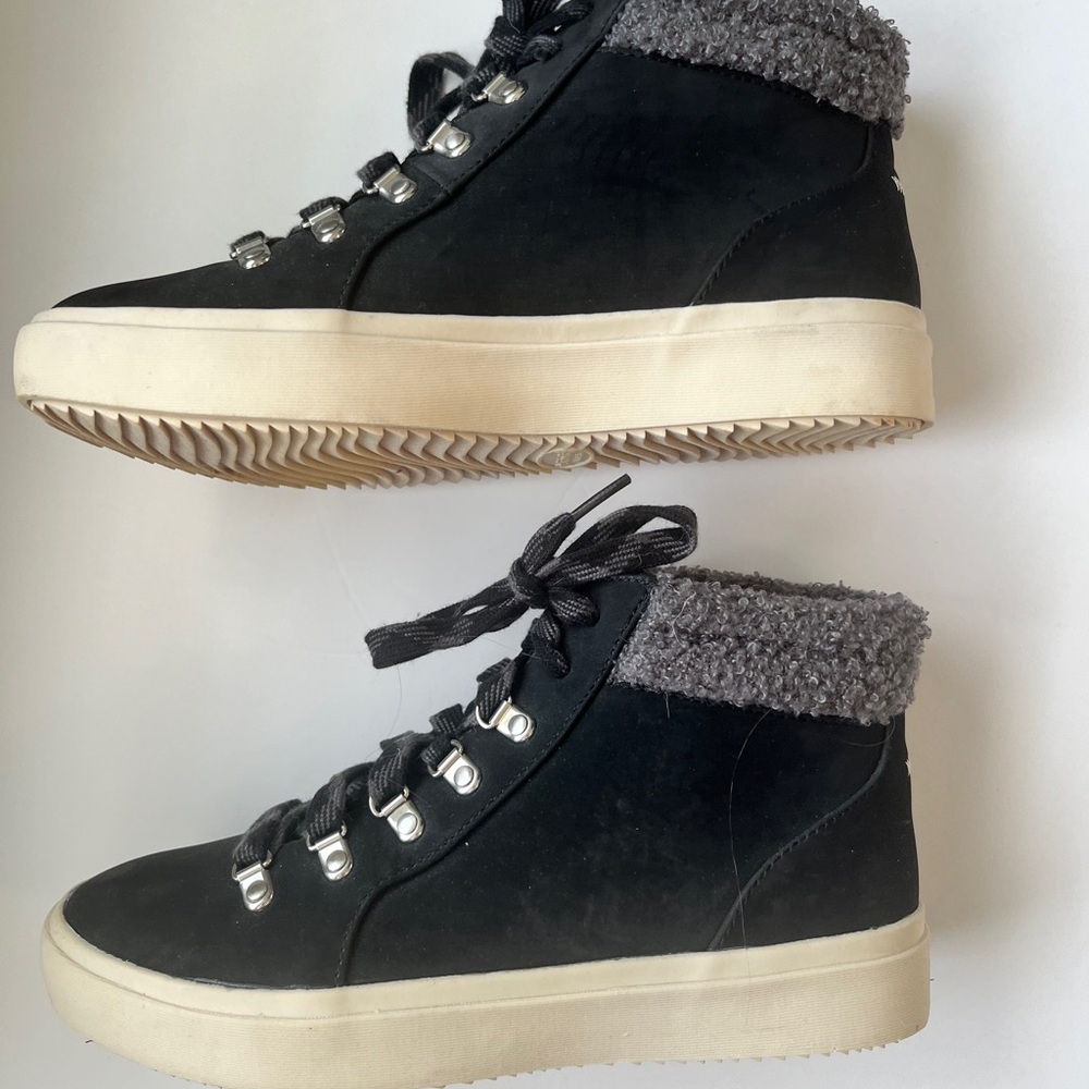 Dr. Scholl's Black and‎ Cream Women's Sneakers/Boots, New, Size 8